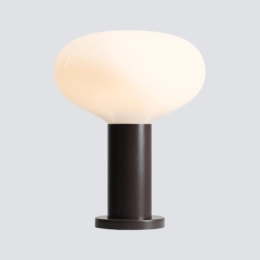 Große Tischleuchte in elegantem Braun FLO TABLE MOKKA M Entwurf Sedno Studio